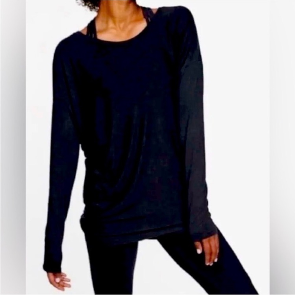 Athleta Black Threadlight Long Sleeve Top. Size M